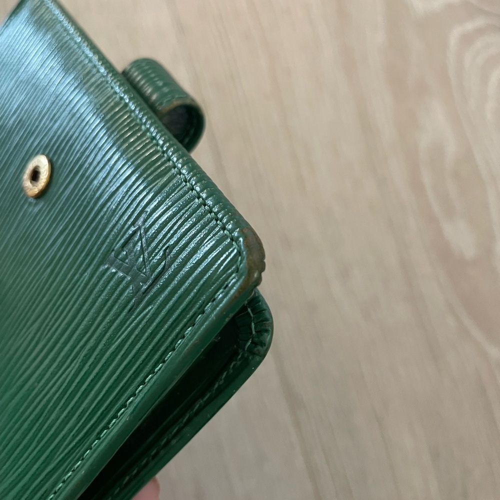Louis Vuitton Epi Leather Wallet 💚 - Picture 5 of 16